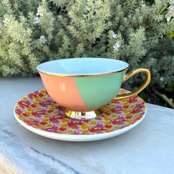 Paper Source Other - TEACUP saucer set English FLORAL print gold cup